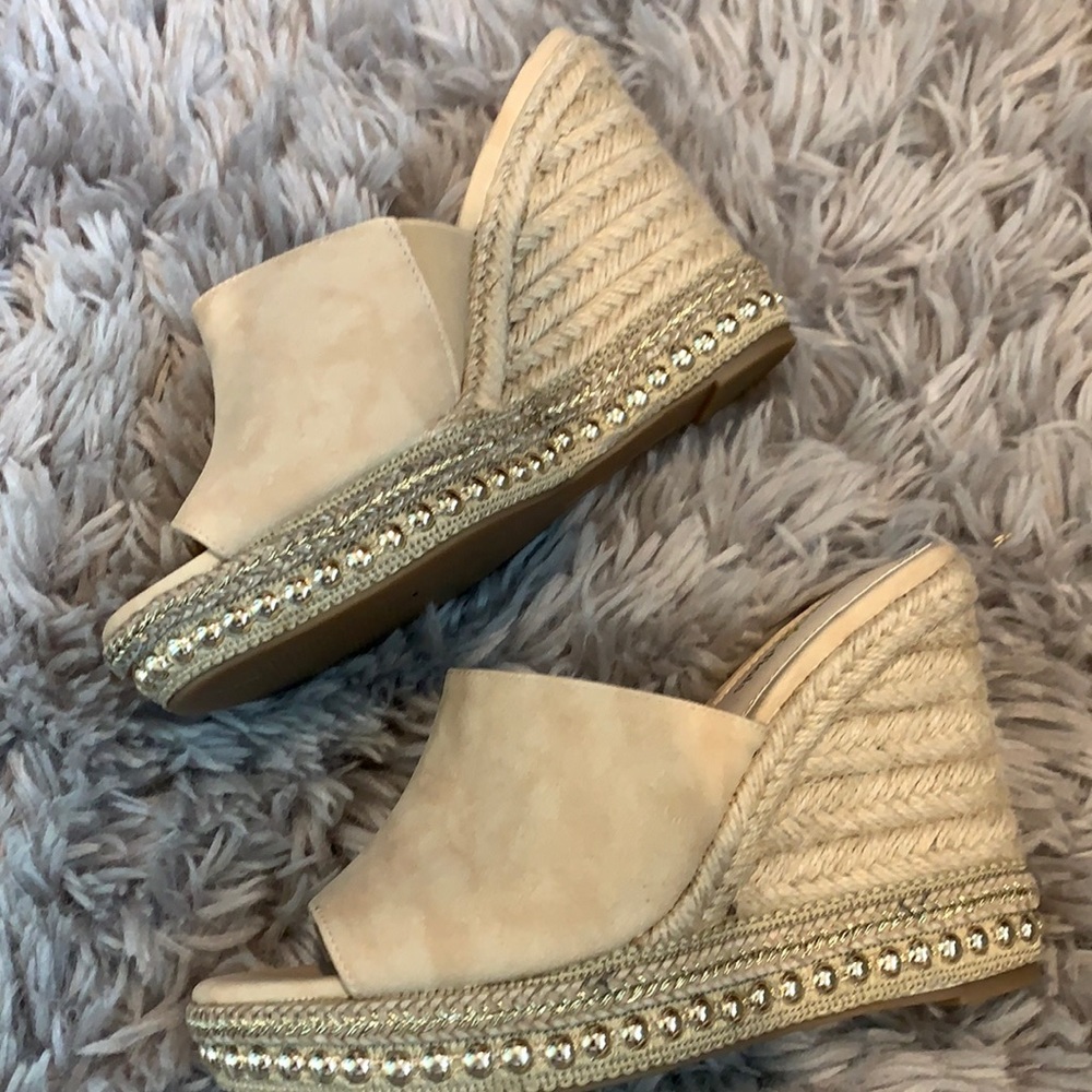 Wedge slip ons